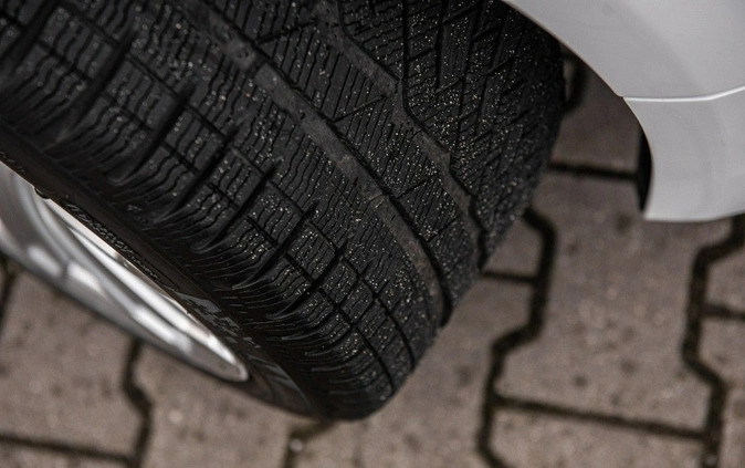Audi A5 cena 47700 przebieg: 200000, rok produkcji 2010 z Prudnik małe 497